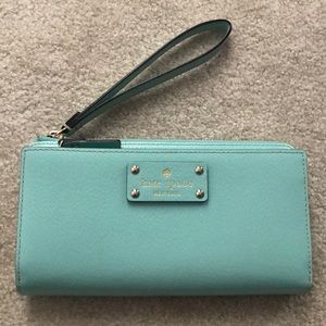 NWT | Kate Spade Layton Wellesley Wristlet